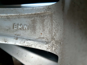 BMW originaalveljed R17 + naastrehvid 225/55 R17 (6 foto / 7)