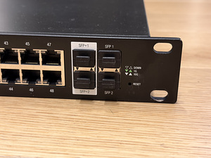 Ubiquiti EdgeSwitch 48 PoE 500W (3 foto / 4)