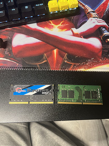 RAM ddr4 2x8gb 3200 (1 foto / 2)