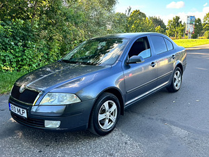 Skoda Octavia (1 фото из 6)