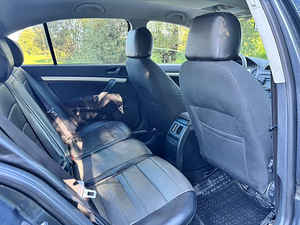 Skoda Octavia (3 фото из 6)