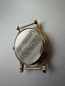 Gucci Naiste / Meeste käekell / uus (2 foto / 2)