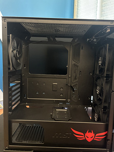 MSI MPG GUNGNIR 110R + 4× be quiet! Pure Wings (5 foto / 8)