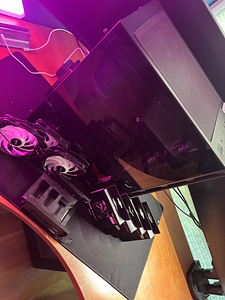 MSI MPG GUNGNIR 110R + 4× be quiet! Pure Wings (7 foto / 8)