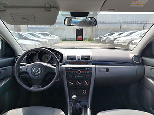 Mazda 3 Facelift 1.6 77kW (5 фото из 7)