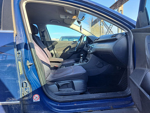 Volkswagen Passat Comfortline 1.6 85kW (6 foto / 7)