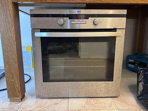 Духовка AEG (1 фото из 3)