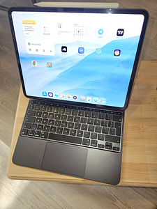 Apple iPad Pro 13” M4 256GB + Apple Pencil Pro + Keyboard Ca (1 foto / 3)