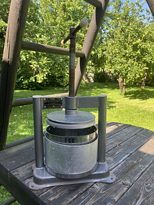Väike mahlapress (3 foto / 7)