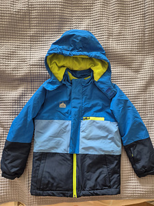 Детские куртки (3 фото из 10)