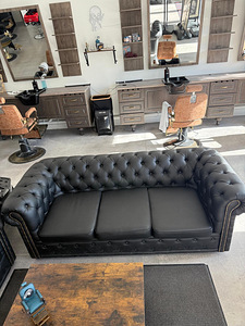Диван Chesterfield (1 фото из 2)