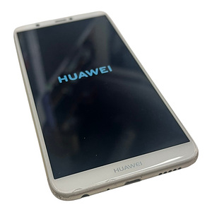 Мобильный телефон Huawei P Smart (2 фото из 5)