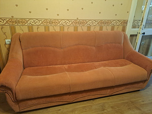 Kolmekohaline kasutatud diivan (1 foto / 2)