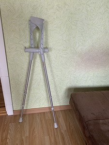 Продам костыли (1 фото из 1)