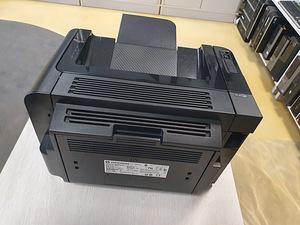 Принтер HP LaserJet P1606dn (3 фото из 6)