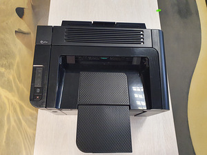 Принтер HP LaserJet P1606dn (5 фото из 6)