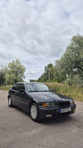 BMW e36 (4 foto / 7)
