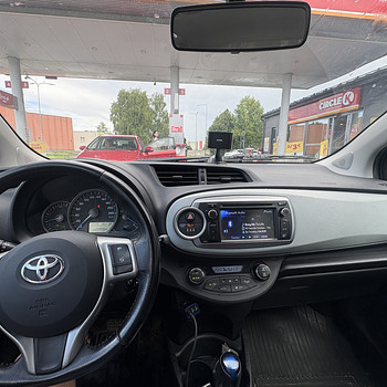 Toyota Yaris 1.5 55kw (hübriid)
