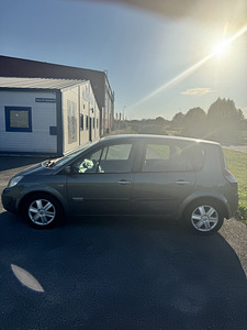 RENAULT MEGANE SCENIC (2 фото из 8)
