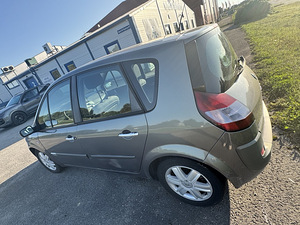 RENAULT MEGANE SCENIC (6 фото из 8)