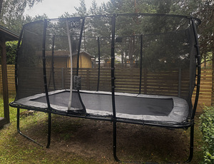 EXIT suur ristkülikukujuline batuut 427 × 244cm koos võrguga (1 foto / 9)