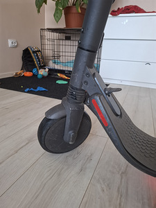 Elektritõukeratas Segway Ninebot ES2 Electric Scooter (1 foto / 9)