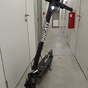 Elektritõukeratas Ducati Pro III