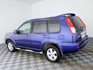 Nissan X-Trail Comfort Facelift 4x4 2.5 121kW (4 фото из 7)