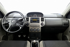 Nissan X-Trail Comfort Facelift 4x4 2.5 121kW (5 фото из 7)