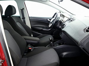 SEAT Ibiza ST Comfortline 1.2 77kW (6 foto / 8)
