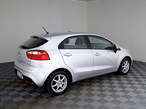 Kia Rio Elegance 1.1 CRDi 55kW (3 foto / 7)
