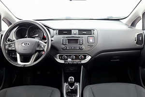 Kia Rio Elegance 1.1 CRDi 55kW (5 foto / 7)
