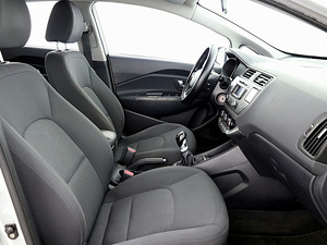 Kia Rio Elegance 1.1 CRDi 55kW (6 foto / 7)