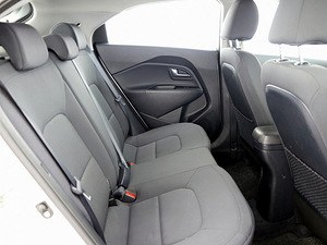 Kia Rio Elegance 1.1 CRDi 55kW (7 foto / 7)