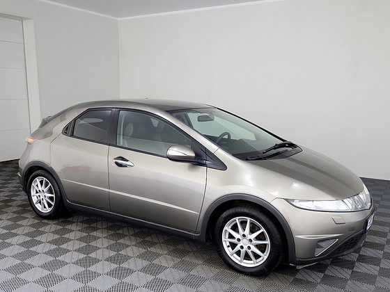Honda Civic Elegance 1.3 61kW