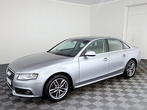 Audi A4 Quattro Comfortline 2.0 TDI 125kW (2 foto / 7)