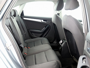 Audi A4 Quattro Comfortline 2.0 TDI 125kW (7 foto / 7)