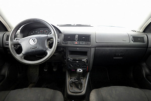 Volkswagen Golf Variant Comfortline 1.6 74kW (5 foto / 7)