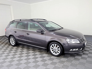 Volkswagen Passat Comfortline ATM 1.8 118kW (1 foto / 8)