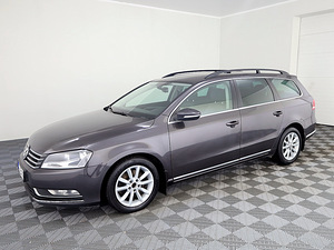 Volkswagen Passat Comfortline ATM 1.8 118kW (2 foto / 8)