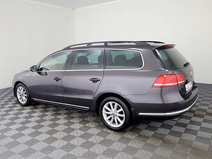 Volkswagen Passat Comfortline ATM 1.8 118kW (4 foto / 8)