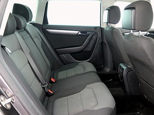 Volkswagen Passat Comfortline ATM 1.8 118kW (7 foto / 8)