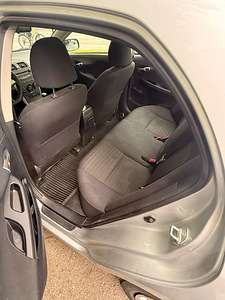 Toyota Corolla 2012 | Petrol + LPG (2 фото из 6)