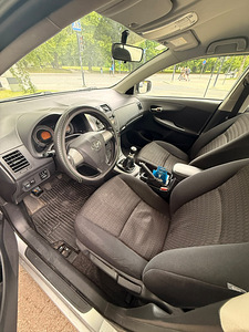 Toyota Corolla 2012 | Petrol + LPG (6 фото из 6)