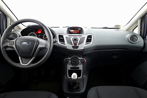 Ford Fiesta Comfort 1.2 44kW (5 фото из 7)