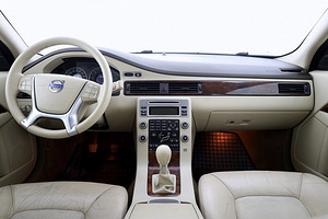 Volvo V70 Summum Facelift 1.6 D4 80kW (5 фото из 7)