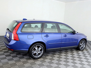 Volvo V50 Summum Facelift 1.6 D4 80kW (3 фото из 7)