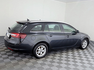 Opel Insignia Sports Tourer Facelift 2.0 CDTi 88kW (3 foto / 7)