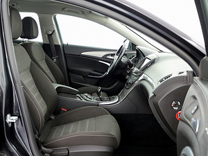 Opel Insignia Sports Tourer Facelift 2.0 CDTi 88kW (6 foto / 7)