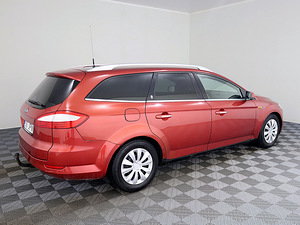 Ford Mondeo Ghia Luxury 2.0 TDCi 103kW (3 foto / 7)